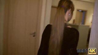 Debt4k. Collector visits teen girl Alice Klay and fucks her