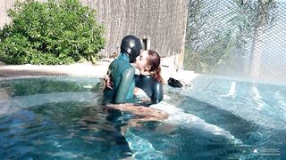 Underwater Latex Struggle: lesbian latex & bondage diving porn