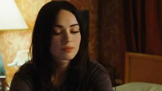 Megan Fox & Amanda Seyfried FULL LESBIAN SCENE