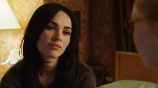 Megan Fox & Amanda Seyfried FULL LESBIAN SCENE