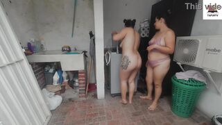 my neighbor asks me to fuck her while we bathe I like to suck her ass and her tits- part 1