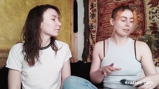 Ersties - Lesbische Squirting-Action mit Inanna und Zora aus Berlin