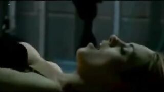 Mila Kunis Goes Down on Natalie Portman!