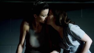 Ana Alexander, Kit Willesee - Femme Fatales S01E01 (2011)