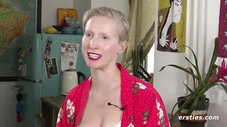 Ersties - Kinky Veronica B steht auf Latex und BDSM