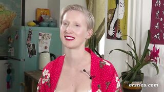 Ersties - Kinky Veronica B steht auf Latex und BDSM