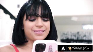 Hot 18Yo Girl Gets Gangbanged By Cougars (Audrey Hollander, Texas Patti, Crystal Rush, Serene Siren)