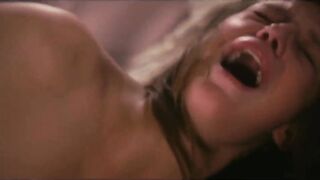 Adèle Exarchopoulos and Léa Seydoux lesbian scene tribbing