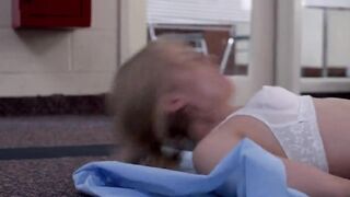 Taylor Schilling, Laura Prepon - Orange Is the New Black s03e02-06