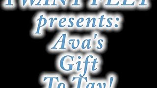 Taylor Raz Loves Ava's Tiny Little Smelly Feet