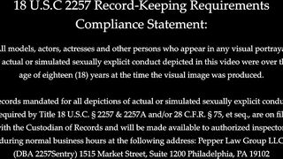 Lesbian MILFs (Lady Fyre, Syren De Mer)