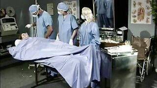 Construction Beauty (USA 1996, Gina Everett, Davia Ardell) - Krissy Style