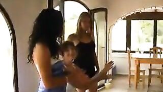 Peegarden - orgy on the couch