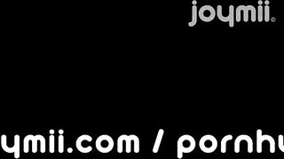 Squirting for her girlfriend