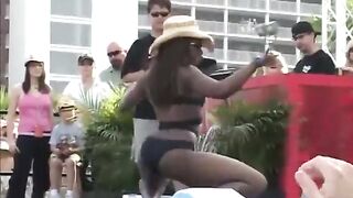 Girls Going Crazy South Padre Island Texas - Part 3 - Wayne Enterprises