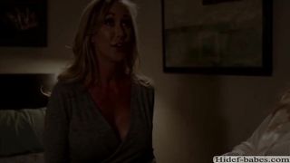 Hot Julia and Brandi fingers each holes