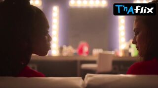 Jade Chynoweth Lesbian Scene in Step Up: High Water