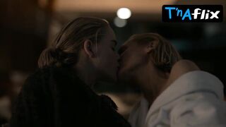 Diane Kruger Lesbian Scene in Swimming With Sharks