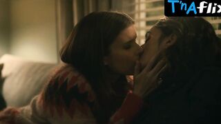 Kate Mara Lesbian Scene in Class Of '09