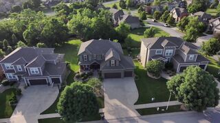 The Girls Get The Love They Wanted All Over Their Faces! - 3of3