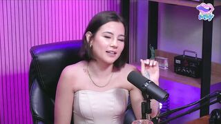 Ficou peladinha no estúdio