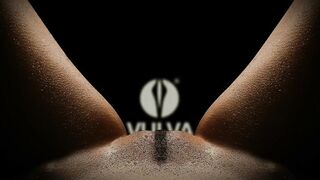 Squirting teen sells pussy juice in bottle - VULVA Original (feet lover)