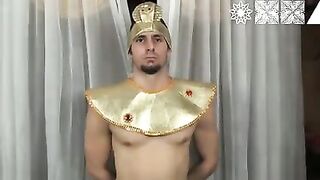 CLEOPATRA FACESITTING