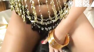 CLEOPATRA FACESITTING