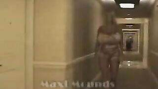 Clashing of the Titans - Maxi challenge Kayla.