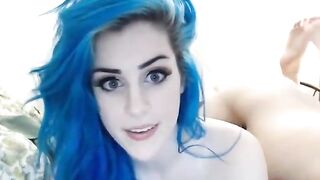Camgirls Rub Their Bare Butts Together (Compilation)