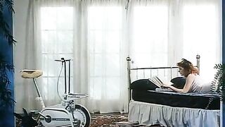 Horny vintage lesbians get it on