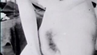 Lesbian Peepshow Loops 24 50s to 70s - Scene 4