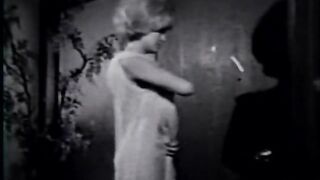 Lesbian Peepshow Loops 24 50s to 70s - Scene 4