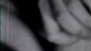 Lesbian Peepshow Loops 24 50s to 70s - Scene 4