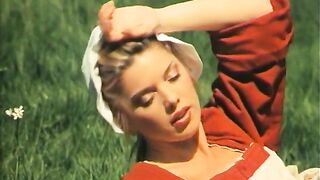 Hairy Pussy Lesbians Munching Fields