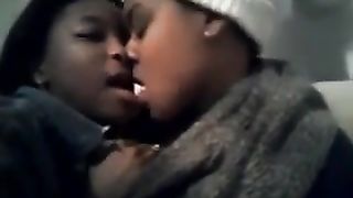 Black chicks kissing