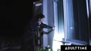 ADULT TIME - Aussie Housewife Charlie Forde BUKKAKE GANGBANGED By Home Security Team! 5 ON 1 FUCK!
