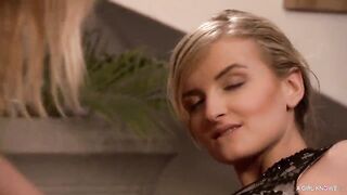 A Girl Knows - Erotic lesbian sex with gorgeous blonde babes