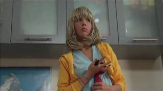 Mature slut fuck young girl