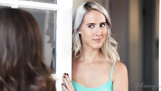 Squirting right to my mom's mature friend