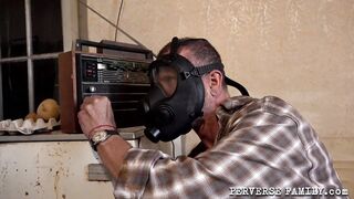 Perverse Family, Vacuum Bed Insulation