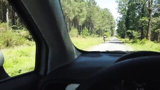 Kat Aluna autostopeuse sex exterieur