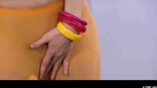 A Girl Knows - Hungarian dykes in hot lesbian fingering