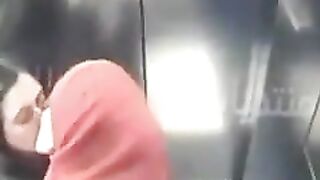 Sexy Haram Muslim Women kissing