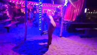 Nudist moments #4 – Living our nudist lifestyle