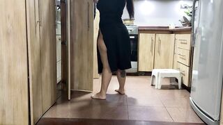 Housewife Asks Neighbor for Help to Seduce Him, Her Husband Was Not There and Becomes????