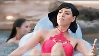 Aubrey Plaza, Anna Kendrick, Sugar Lyn Beard naked