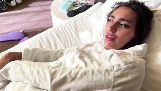 Took my step daughter on vacation and got a single bed on purpose feat SISI ROSE