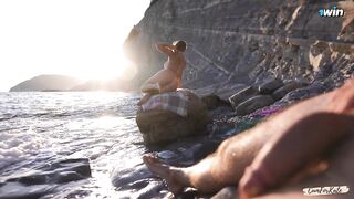 DICK FLASH on a nudist beach: Stranger caught me jerking off and helped me cum