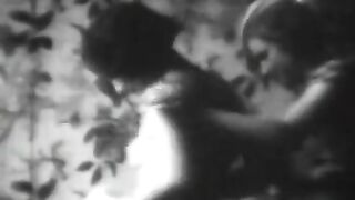 Female Wrestling as Foreplay (1920s Vintage)